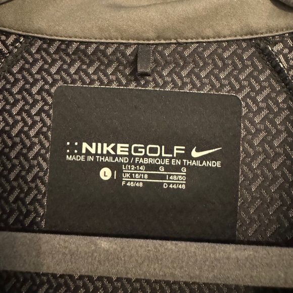 Nike Golf Rain Jacket - Picture 3 of 3